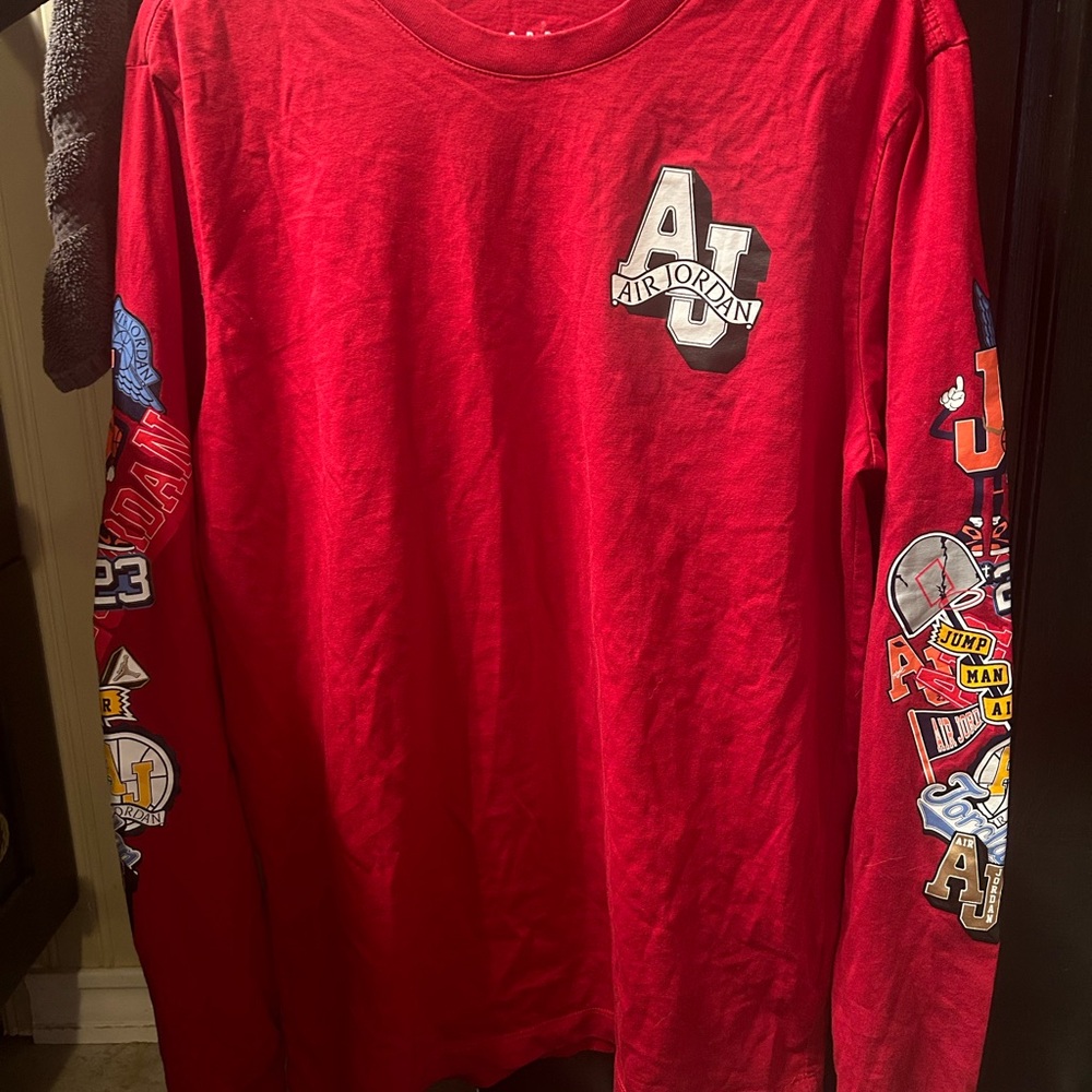 Air Jordan long sleeve men size M